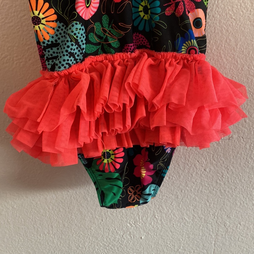 Bathing Suit - Picture 8 of 9
